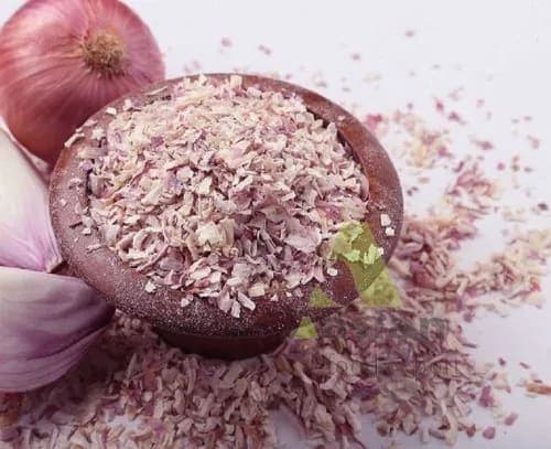 Premium Dehydrated Red Onion Flakes for Global Culinary Markets