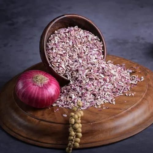 Dehydrated Onion Flakes for Global Food Trade