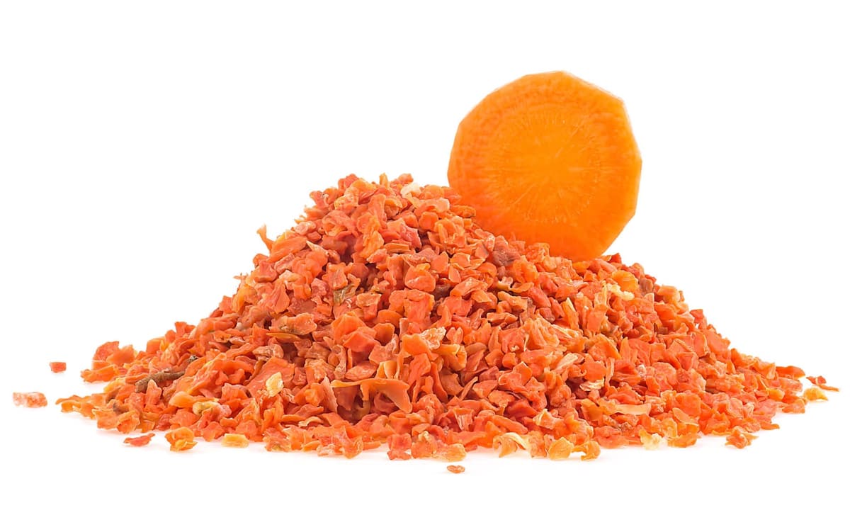 Dehydrated Carrot flakes